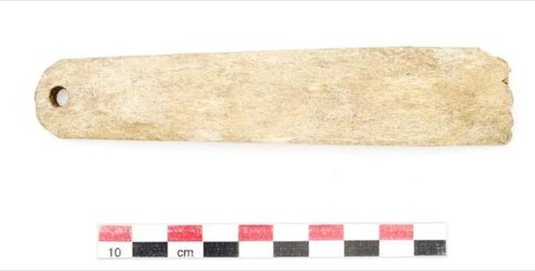 Keyserkerk rib-bone snorrebot, 13.5 cm long, fig. 34.