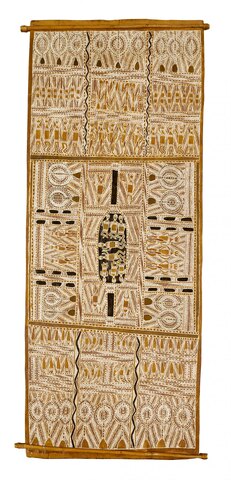 Mathaman Marika’s 1963 Arafura Lagoon painting; no published key identifies the bullroarer motif.