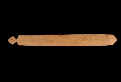 Representative—not this record’s object: the Guri, Poro roarer of the Toma (Loma).