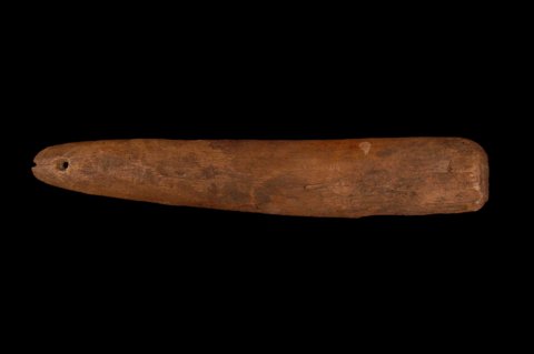 Representative—not this record’s object: a plain Dogon wooden blade from Ogol.