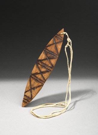 Bozo bull-roarer with cord, Mali — the documented object, RMCA MO.1965.17.11.