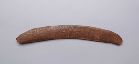 The Yuendumu svingtræ I.5625, tooled over with concentric rings.