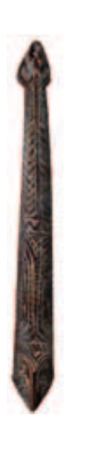 V.820: carved head and incised figures running the length of the blade.