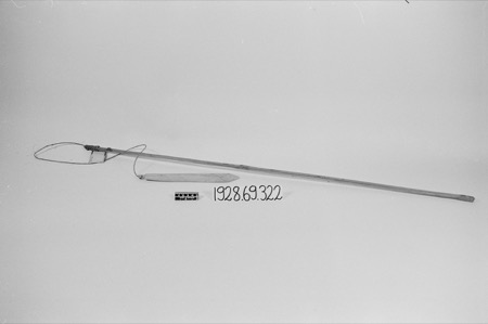 A second complete Sümi herumu rig, Pitt Rivers Museum 1928.69.322.